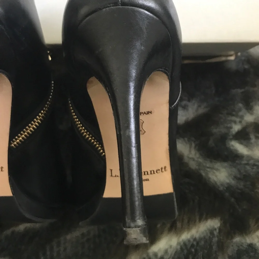 L.K. Bennet Black ankle boots - Picture 6 of 8